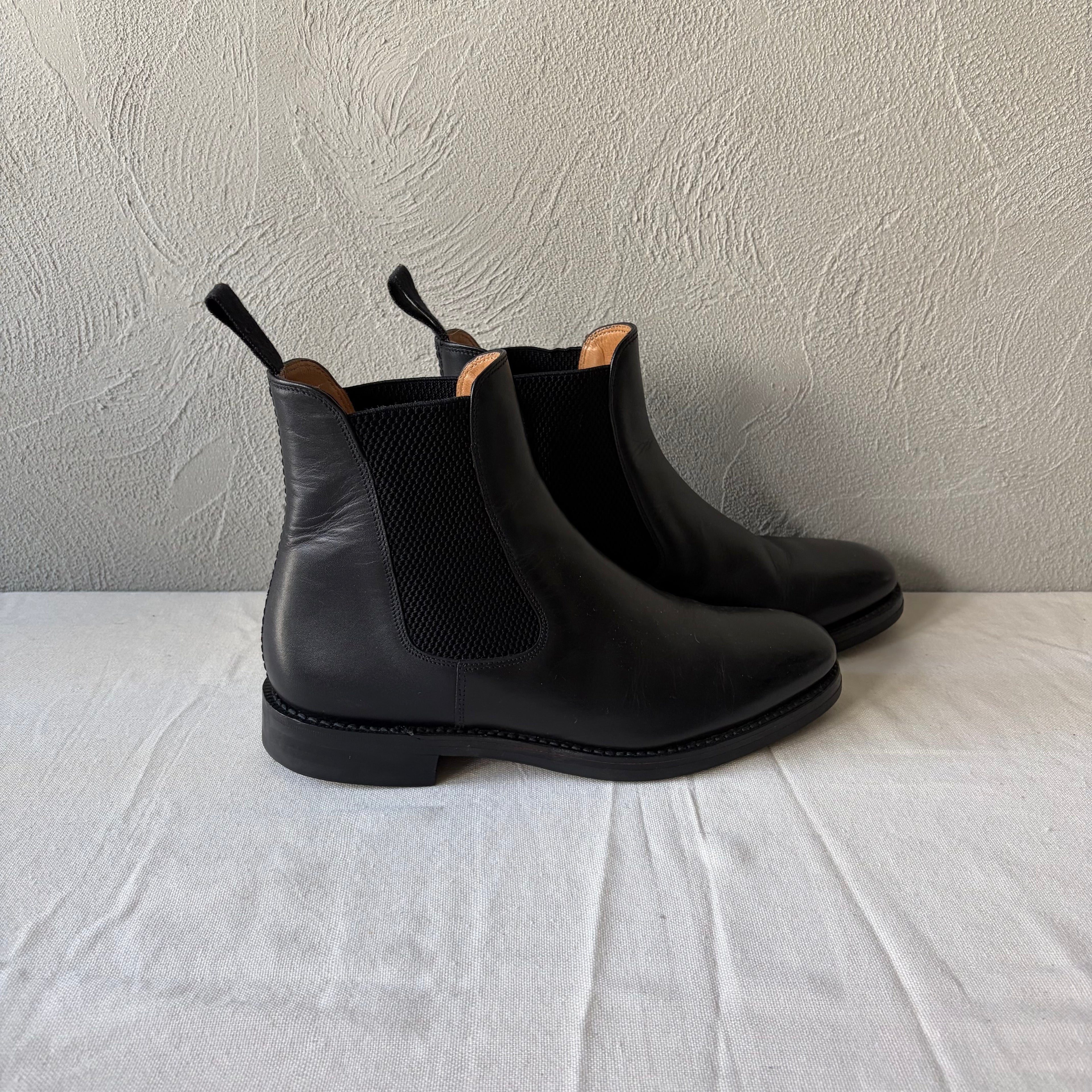 LOAKE Chelsea boots