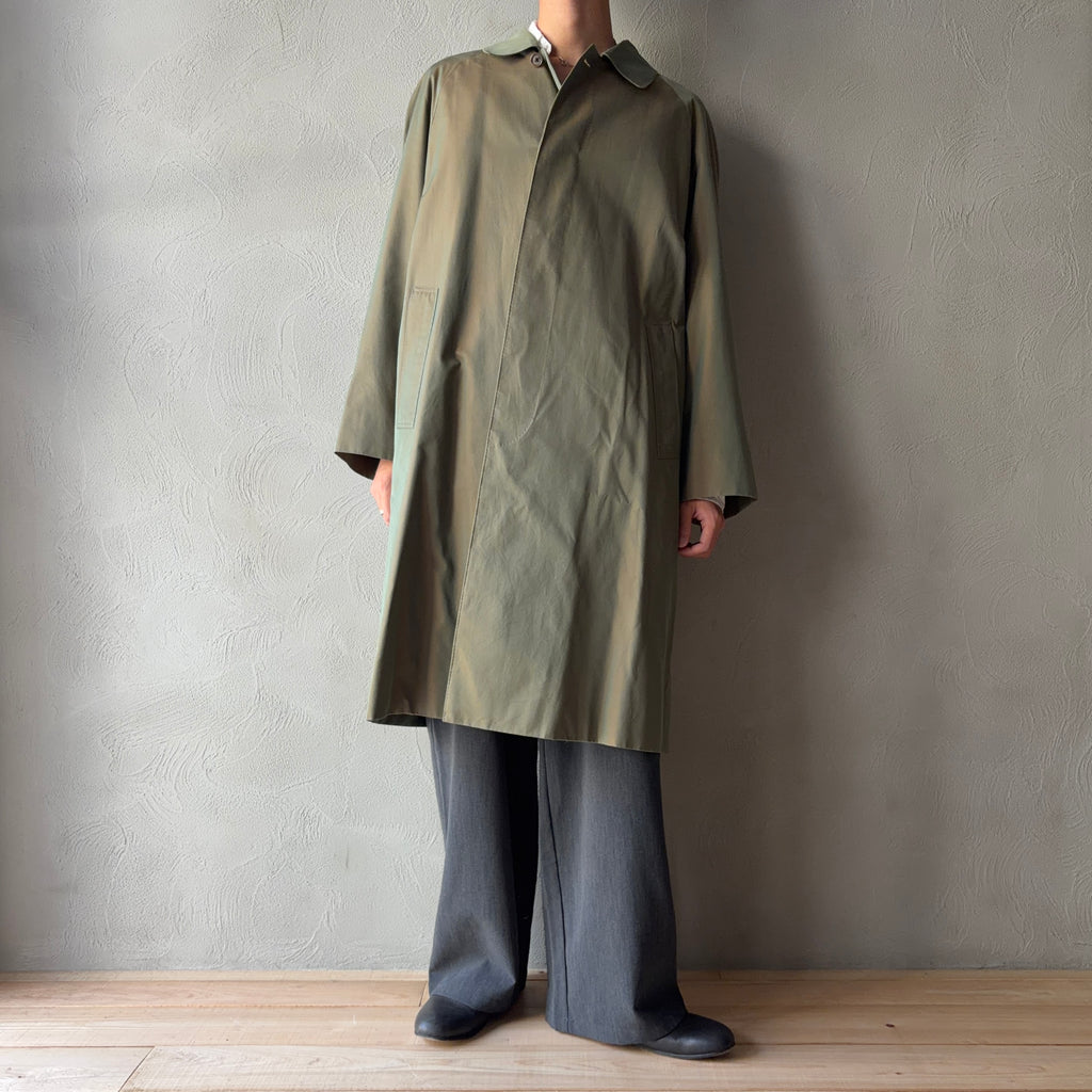 BURBERRY LONDON  Balmacaan coat