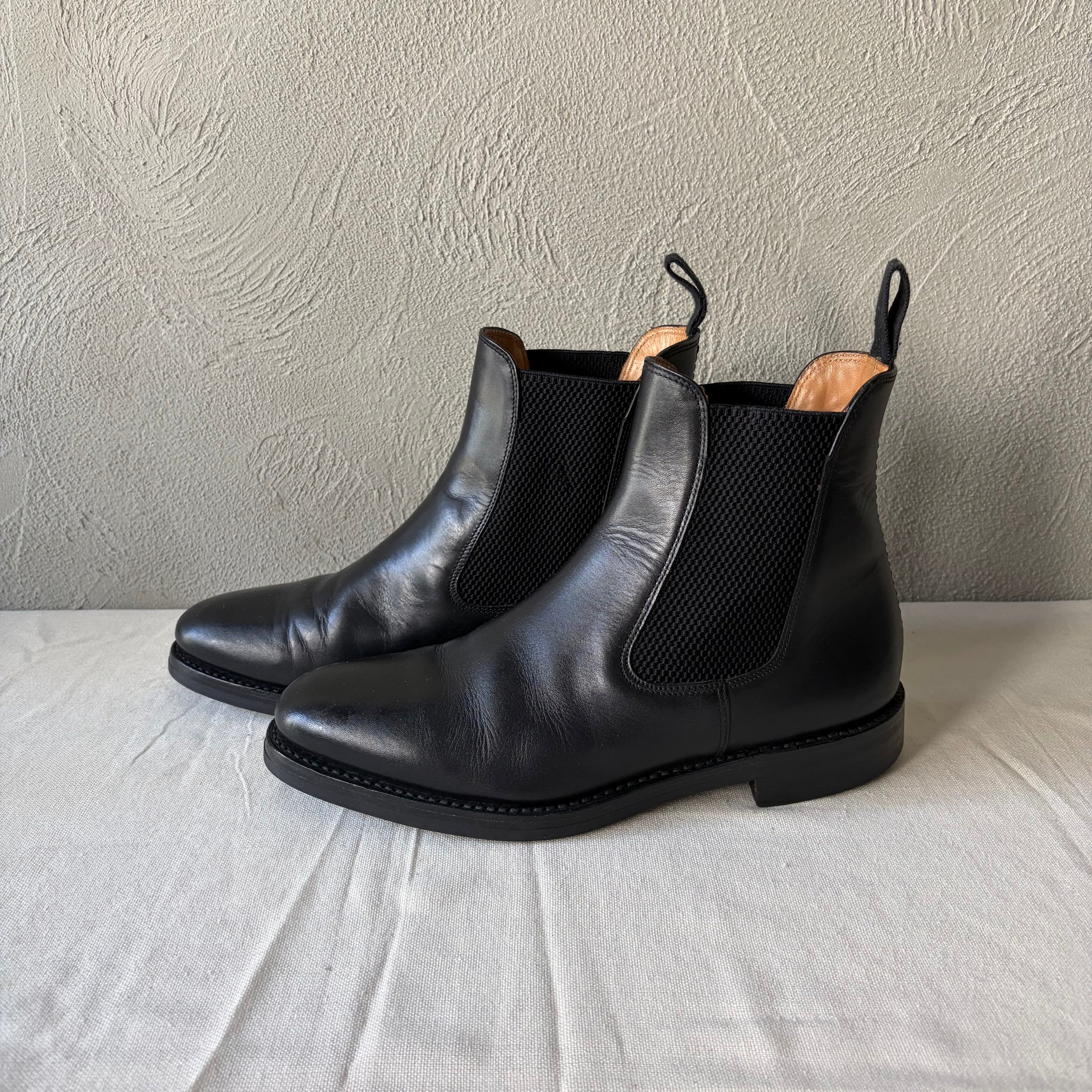 LOAKE Chelsea boots