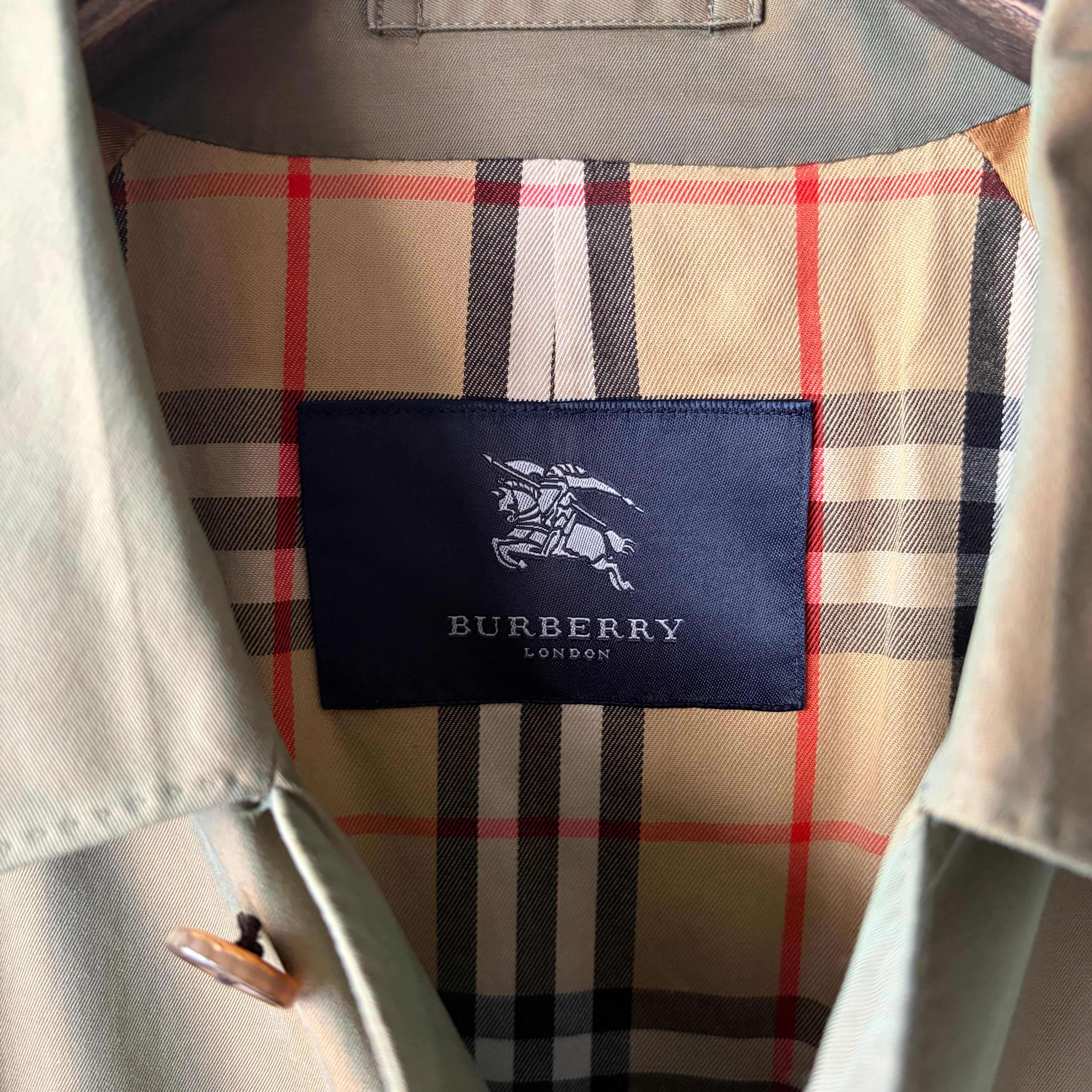 BURBERRY LONDON  Balmacaan coat