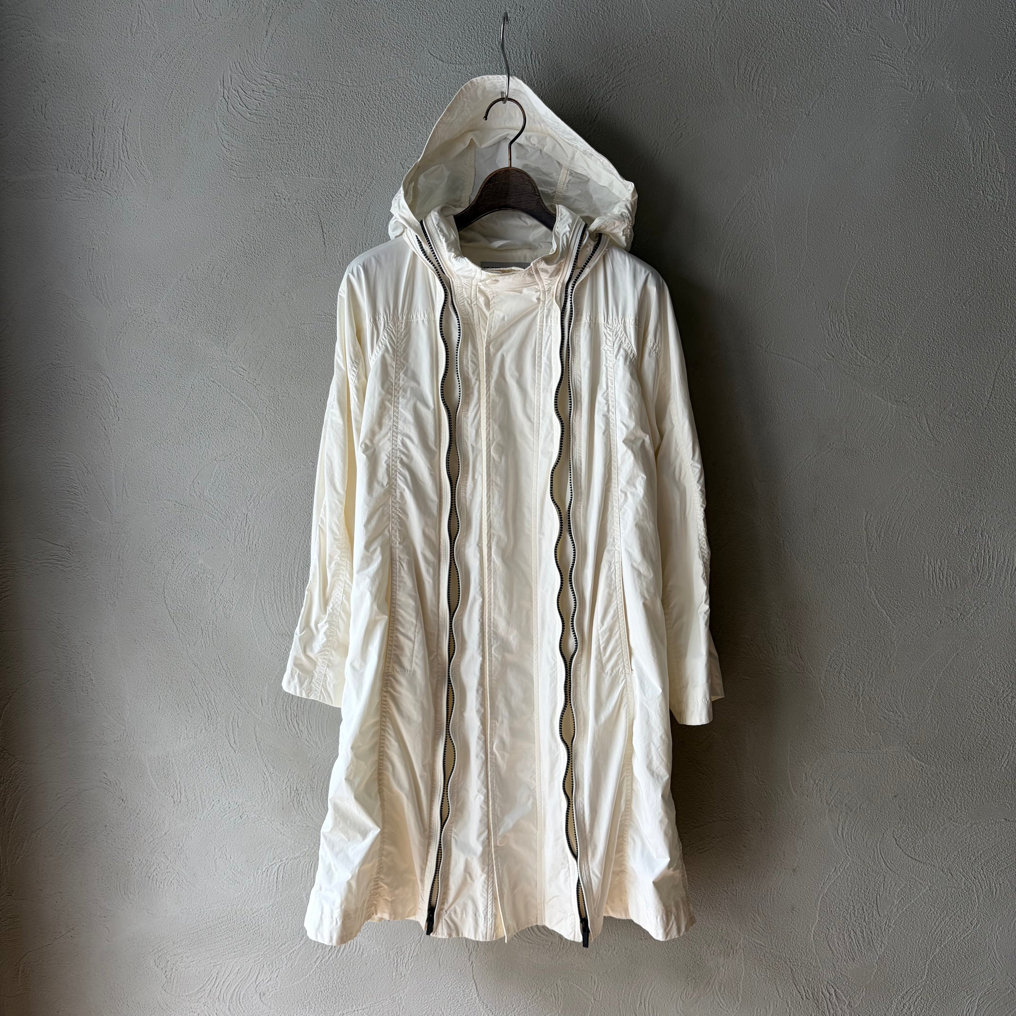 ISSEY MIYAKE Parachute coat