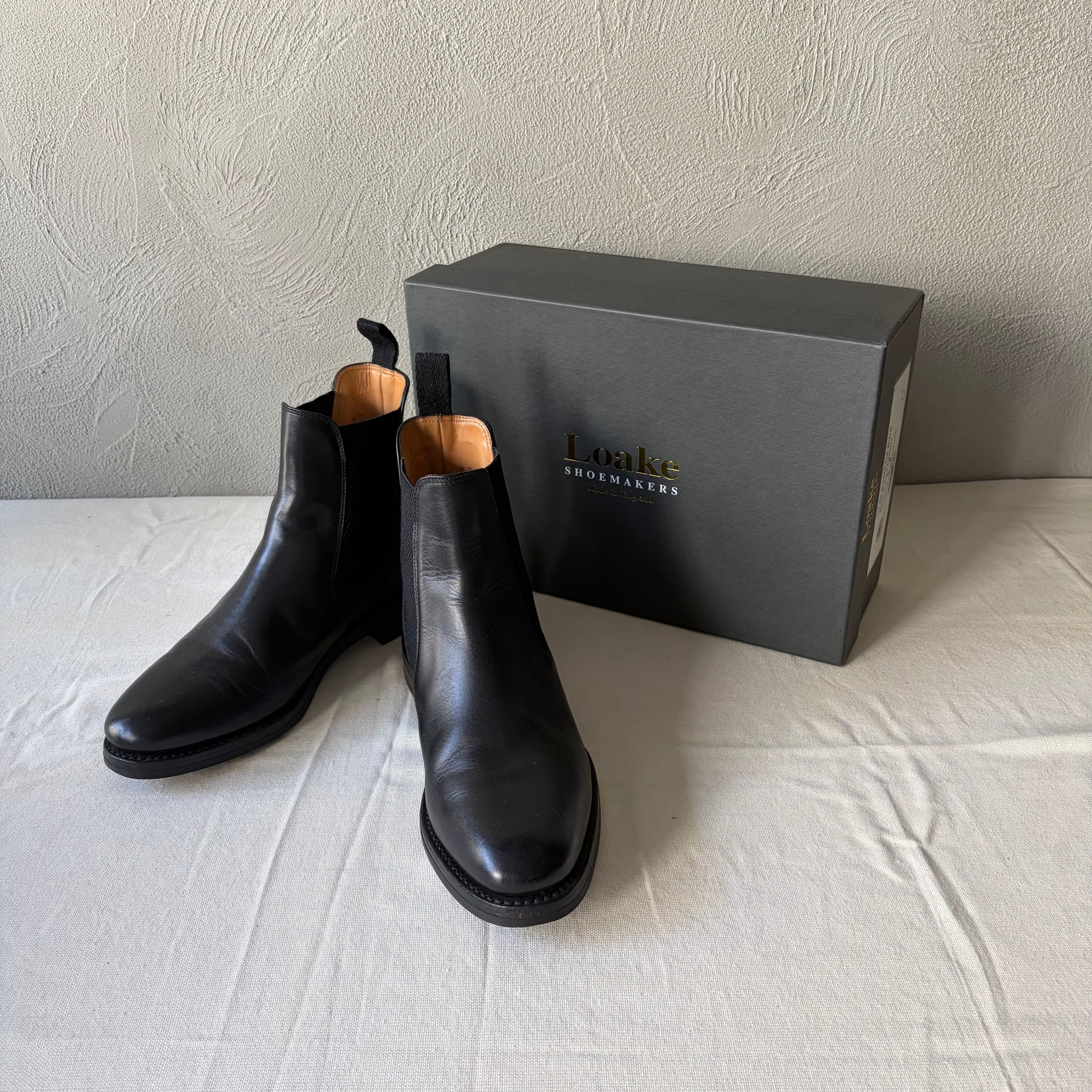 LOAKE Chelsea boots