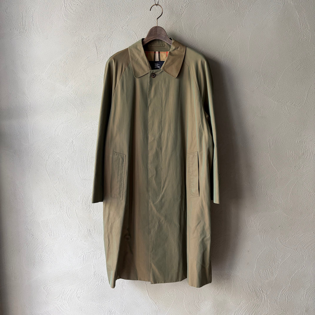 BURBERRY LONDON  Balmacaan coat